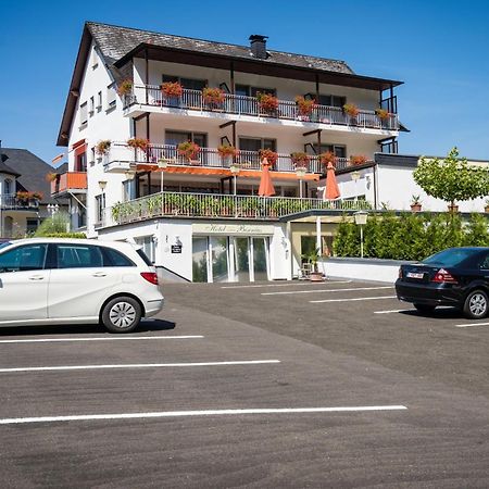 Hotel Bisenius Трабен-Трарбах Екстериор снимка