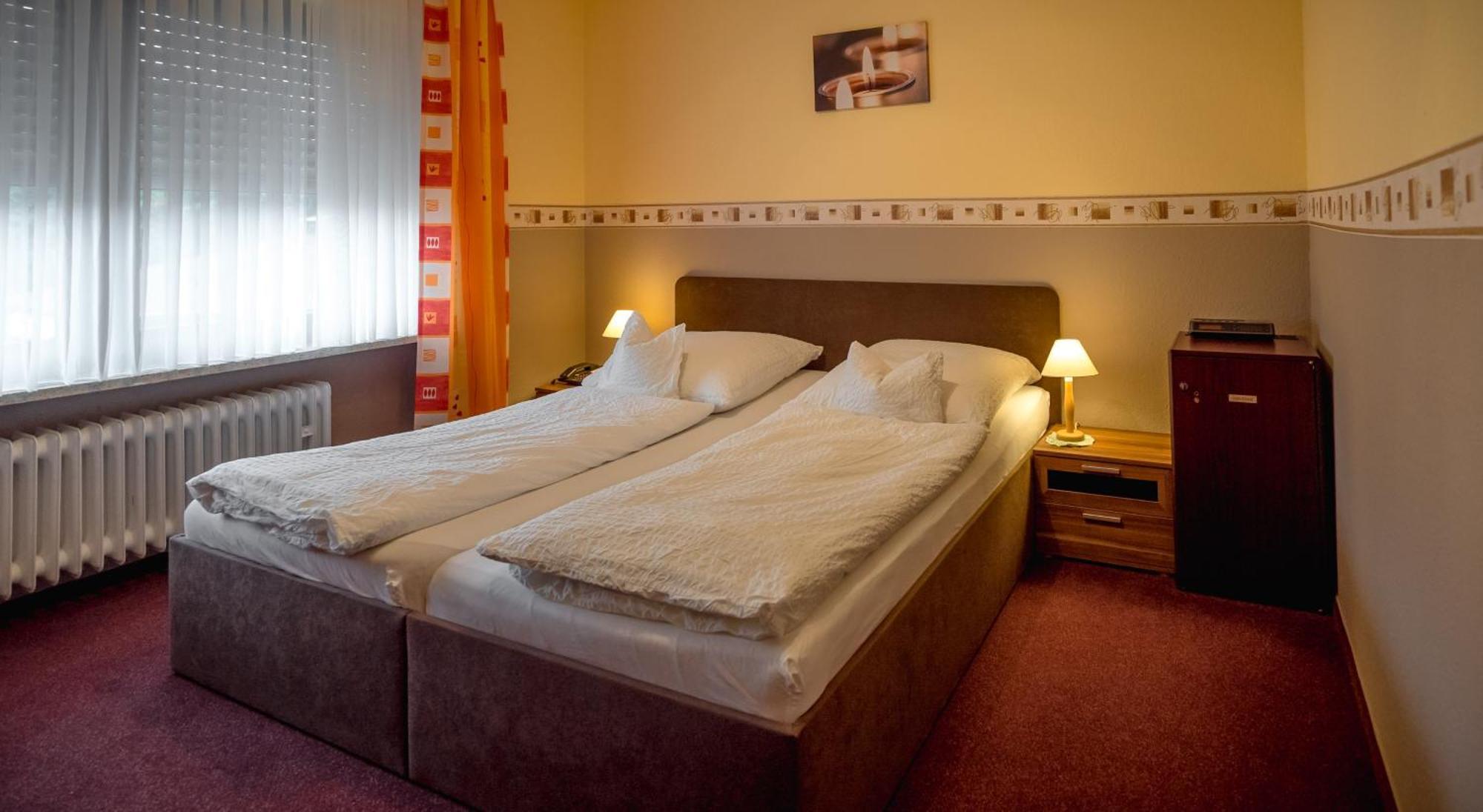 Hotel Bisenius Трабен-Трарбах Екстериор снимка