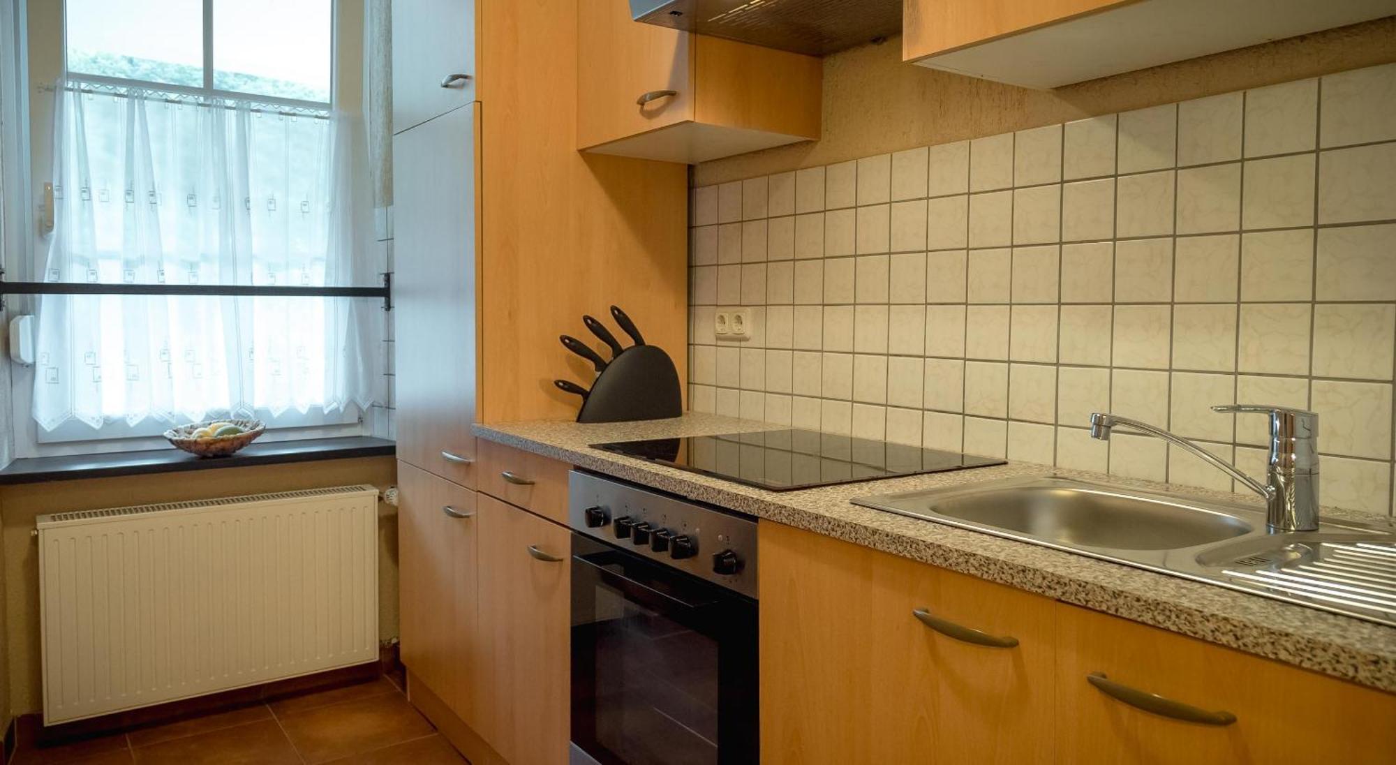 Hotel Bisenius Трабен-Трарбах Екстериор снимка