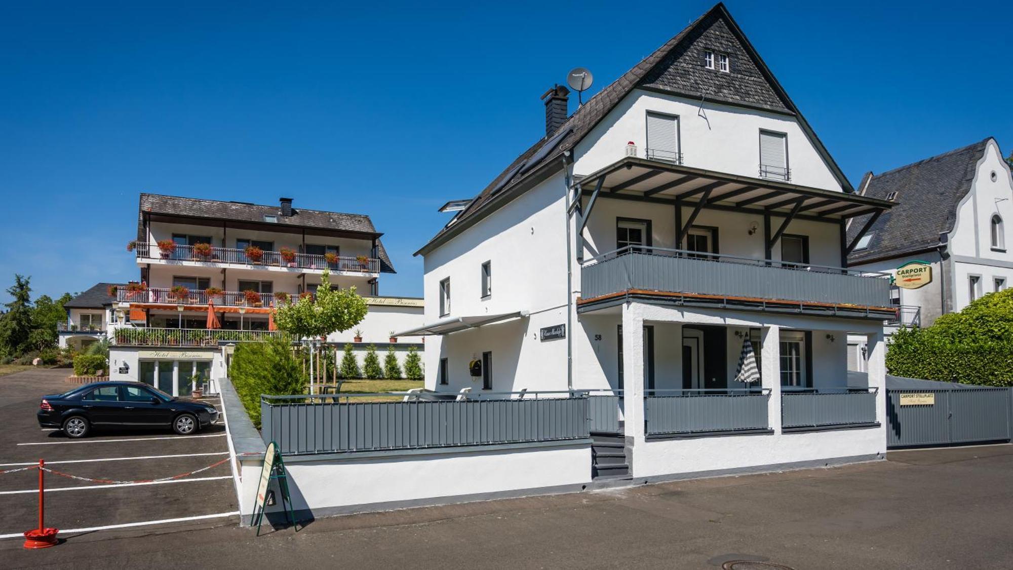 Hotel Bisenius Трабен-Трарбах Екстериор снимка