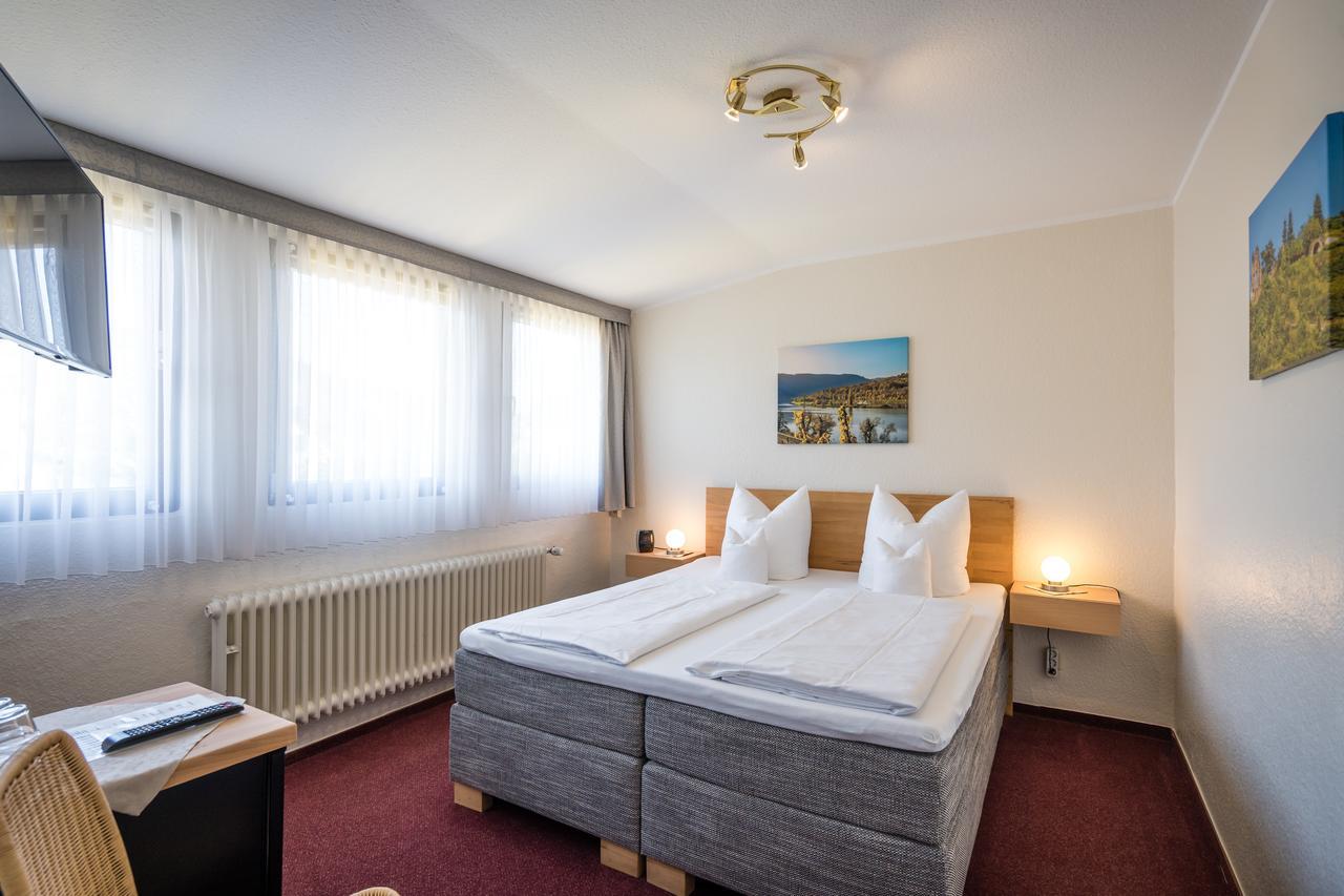 Hotel Bisenius Трабен-Трарбах Екстериор снимка